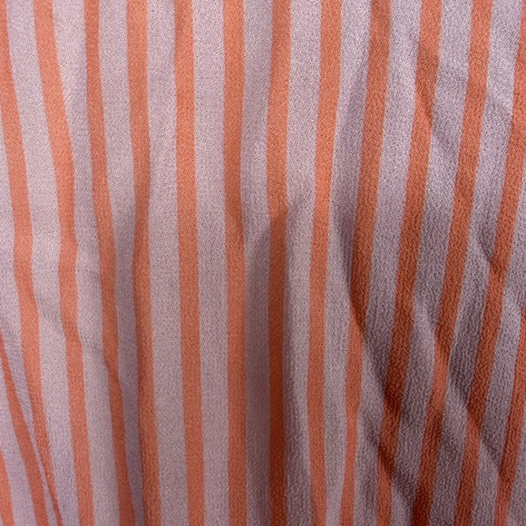 Saachi Striped peach and White Button-Up Shirt size large - Picture 9 of 11